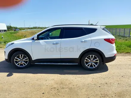 Hyundai Santa Fe 2013 года за 6 900 000 тг. в Уральск