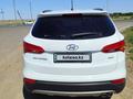 Hyundai Santa Fe 2013 года за 6 900 000 тг. в Уральск – фото 2