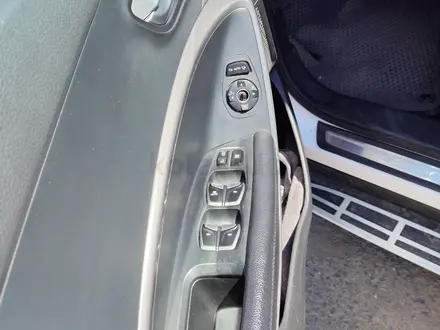 Hyundai Santa Fe 2013 года за 6 900 000 тг. в Уральск – фото 5