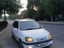 Toyota Raum, 1999