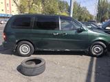 Kia Carnival 1998 года за 1 900 000 тг. в Тараз – фото 3