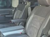 Volkswagen Multivan 2015 годаүшін16 700 000 тг. в Астана – фото 2