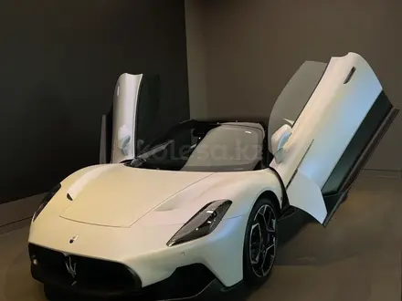 Maserati MC20 Cielo 2024 года за 226 000 000 тг. в Астана – фото 5