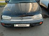 Volkswagen Golf 1995 года за 550 000 тг. в Астана