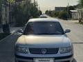 Volkswagen Passat 1997 годаfor1 800 000 тг. в Шымкент