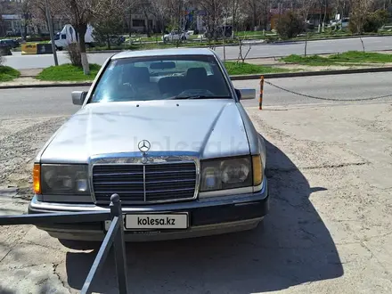Mercedes-Benz E 230 1992 года за 1 900 000 тг. в Шымкент – фото 2