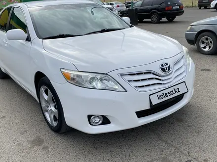 Toyota Camry 2011 года за 6 850 000 тг. в Уральск – фото 5