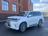 Lexus LX 570 2017 года за 40 000 000 тг. в Зайсан