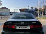 Toyota Camry 2000 года за 3 500 000 тг. в Шымкент – фото 3