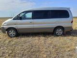 Hyundai Starex 2003 годаүшін3 500 000 тг. в Астана – фото 4