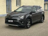 Toyota RAV4 2017 года за 7 700 000 тг. в Актау
