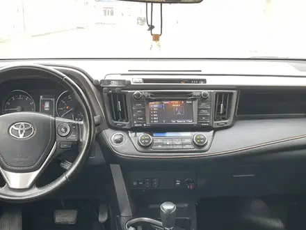 Toyota RAV4 2017 года за 7 700 000 тг. в Актау – фото 9