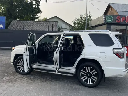 Toyota 4Runner 2020 года за 23 000 000 тг. в Алматы – фото 9
