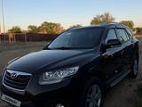 Hyundai Santa Fe 2011 года за 5 500 000 тг. в Актобе – фото 2