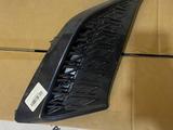 Накладка на бампер/клык на бампер Lexus ES за 25 000 тг. в Алматы – фото 4