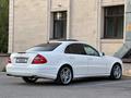 Mercedes-Benz E 320 2005 годаүшін8 200 000 тг. в Астана – фото 9