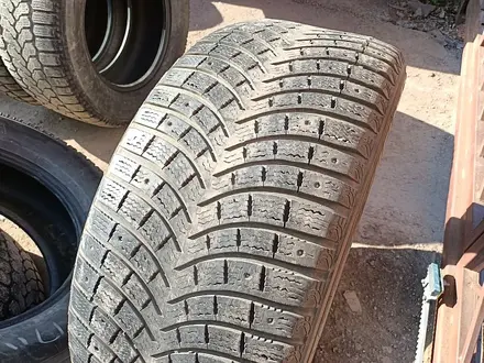 ОДНА шина 285/50 R20 — "Michelin Latitude X-Ice North LXIN2" (Вен за 35 000 тг. в Астана – фото 2