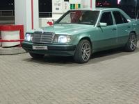 Mercedes-Benz E 200 1992 года за 2 000 000 тг. в Караганда