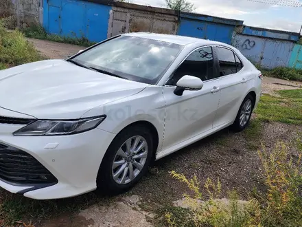 Toyota Camry 2018 года за 12 700 000 тг. в Аксу – фото 8