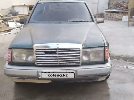 Mercedes-Benz E 220 1993 годаүшін700 000 тг. в Шардара