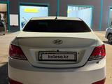 Hyundai Solaris 2015 года за 3 800 000 тг. в Шымкент – фото 3