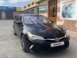 Toyota Camry 2015 года за 9 750 000 тг. в Шымкент – фото 3