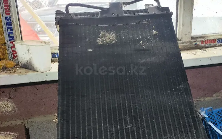 Радиатор кондиционера на grand Cherokee zj 11992-1998 4.0 5.2 за 50 000 тг. в Алматы