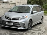 Toyota Sienna 2019 года за 16 800 000 тг. в Алматы