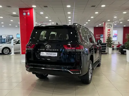 Toyota Land Cruiser Premium+ 2023 года за 64 970 000 тг. в Тараз – фото 18