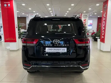 Toyota Land Cruiser Premium+ 2023 года за 64 970 000 тг. в Тараз – фото 4