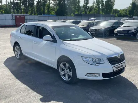 Skoda Superb 2013 года за 3 519 900 тг. в Алматы – фото 6