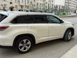 Toyota Highlander 2015 годаүшін11 500 000 тг. в Актау – фото 4