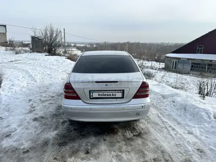 Mercedes-Benz C 200 2000 года за 2 500 000 тг. в Талдыкорган – фото 4