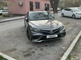 Toyota Camry 2022 года за 18 000 000 тг. в Шымкент