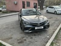 Toyota Camry 2022 года за 18 000 000 тг. в Шымкент