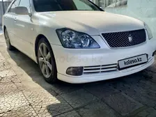 Toyota Crown, 2005