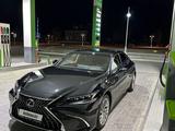 Lexus ES 250 2022 года за 30 900 000 тг. в Алматы – фото 4