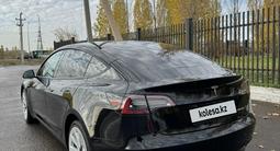 Tesla Model 3 2023 года за 16 500 000 тг. в Астана – фото 4