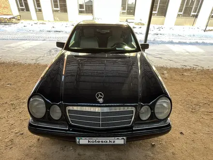 Mercedes-Benz E 280 1996 года за 3 400 000 тг. в Алматы – фото 2