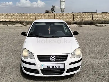 Volkswagen Polo 2006 года за 1 950 000 тг. в Актау – фото 11