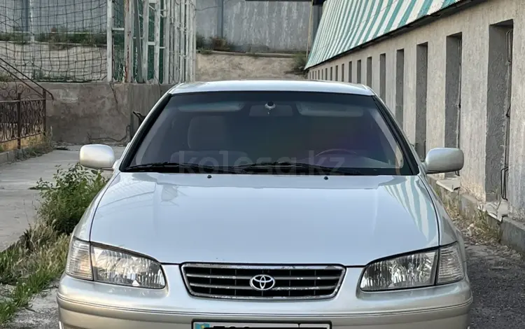 Toyota Camry 2000 года за 5 400 000 тг. в Шымкент