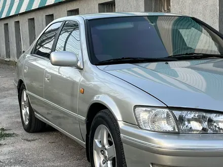 Toyota Camry 2000 года за 5 400 000 тг. в Шымкент – фото 5
