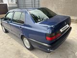 Volkswagen Vento 1993 года за 1 550 000 тг. в Шымкент – фото 4