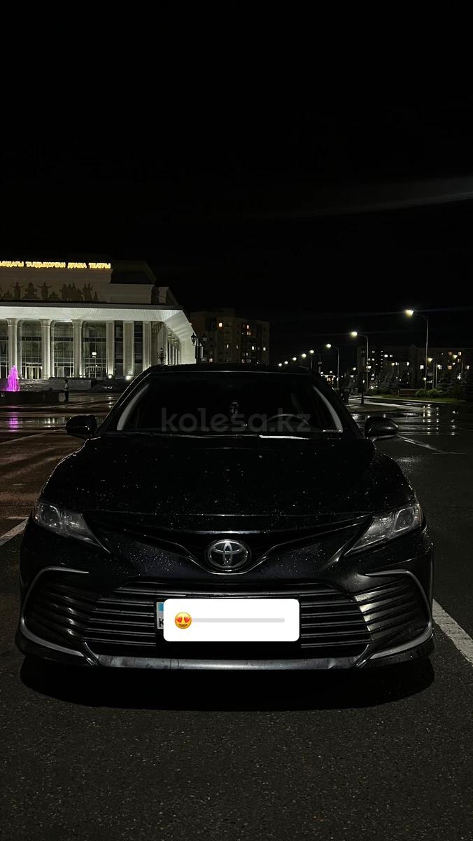 Toyota Camry 2021 г.