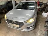 Hyundai Accent 2019 года за 40 000 тг. в Астана – фото 2