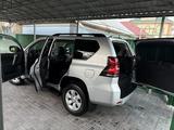 Toyota Land Cruiser Prado 2021 года за 23 900 000 тг. в Алматы – фото 2