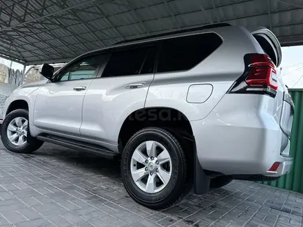 Toyota Land Cruiser Prado 2021 года за 23 950 000 тг. в Алматы – фото 22