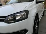 Volkswagen Polo 2014 года за 5 500 999 тг. в Актау – фото 3