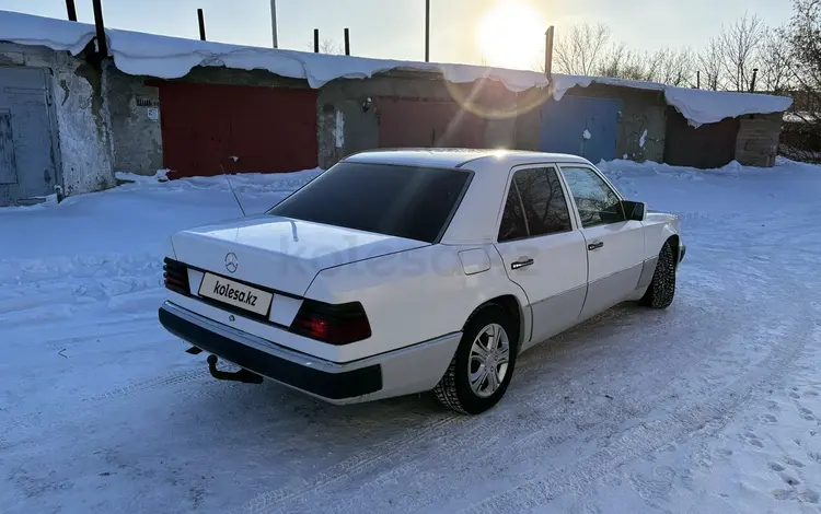 Mercedes-Benz E 200 1992 годаүшін1 550 000 тг. в Караганда