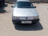 Volkswagen Passat 1991 годаfor850 000 тг. в Актау